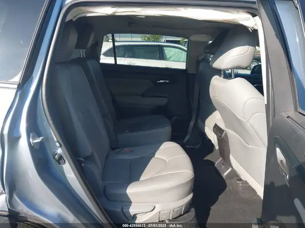 5TDHARAH7LS000460 2020 TOYOTA HIGHLANDER - Image 8