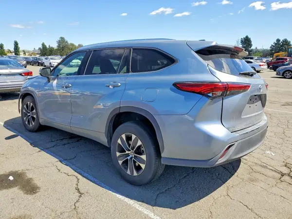 5TDHARAH7MS004672 2021 TOYOTA HIGHLANDER - Image 2