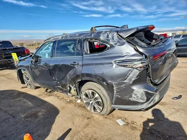 5TDHARAH9LS500376 2020 TOYOTA HIGHLANDER - Image 2