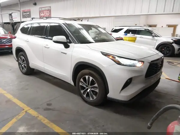 5TDHARAH9LS500801 2020 TOYOTA HIGHLANDER - Image 1
