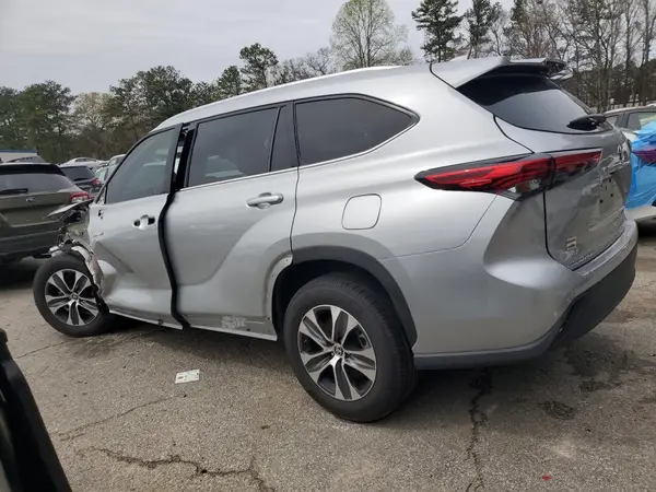 5TDHARAH9MS507779 2021 TOYOTA HIGHLANDER - Image 2