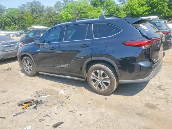 5TDHARAHXLS501424 2020 TOYOTA HIGHLANDER - Image 2