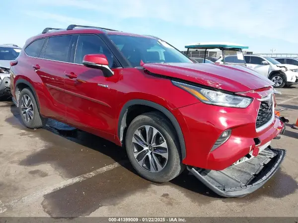 5TDHARAHXLS501925 2020 TOYOTA HIGHLANDER - Image 1