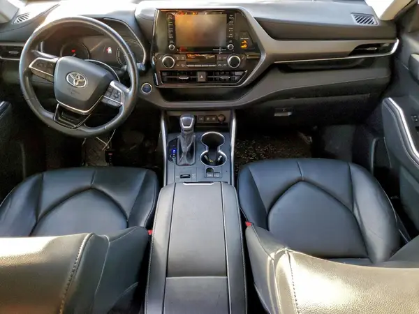 5TDHBRCH0LS513656 2020 TOYOTA HIGHLANDER - Image 8