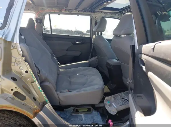 5TDHBRCH0MS517918 2021 TOYOTA HIGHLANDER - Image 8