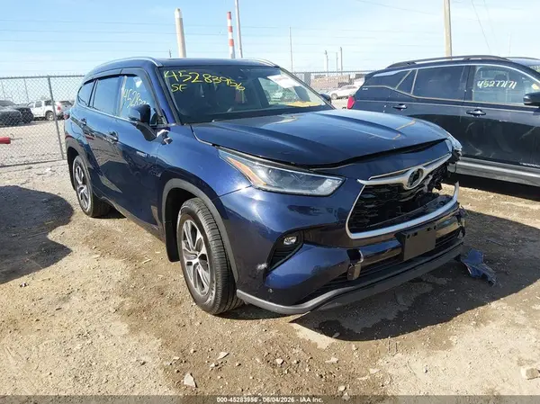 5TDHBRCH0MS518244 2021 TOYOTA HIGHLANDER - Image 1