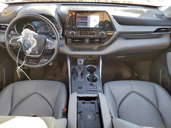 5TDHBRCH0MS518518 2021 TOYOTA HIGHLANDER - Image 8