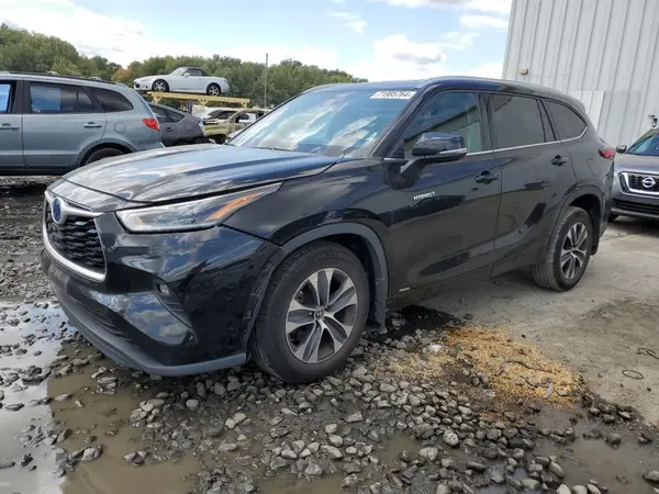 5TDHBRCH0MS534878 2021 TOYOTA HIGHLANDER - Image 1