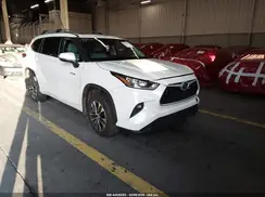 5TDHBRCH1LS505971 2020 TOYOTA HIGHLANDER