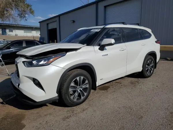 5TDHBRCH1LS508837 2020 TOYOTA HIGHLANDER - Image 1