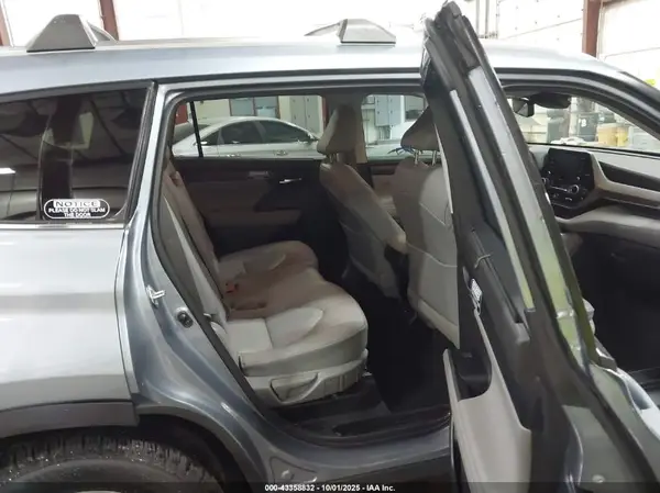 5TDHBRCH1MS023857 2021 TOYOTA HIGHLANDER - Image 8
