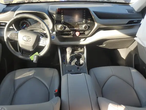 5TDHBRCH1MS038262 2021 TOYOTA HIGHLANDER - Image 8