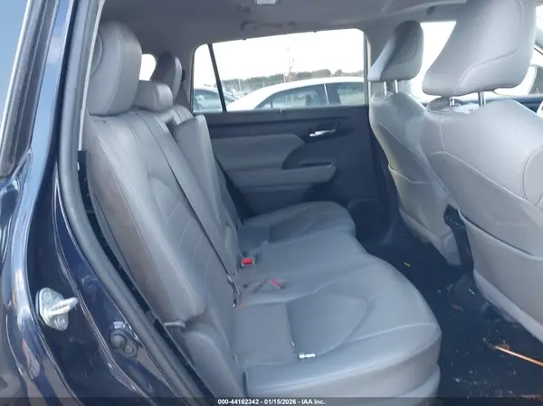 5TDHBRCH2LS001025 2020 TOYOTA HIGHLANDER - Image 8