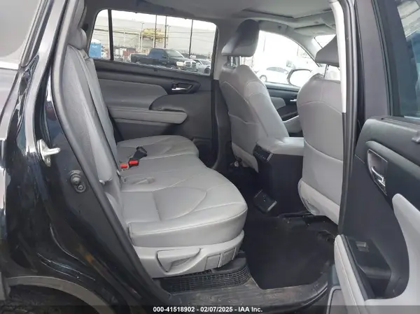 5TDHBRCH2LS505817 2020 TOYOTA HIGHLANDER - Image 8