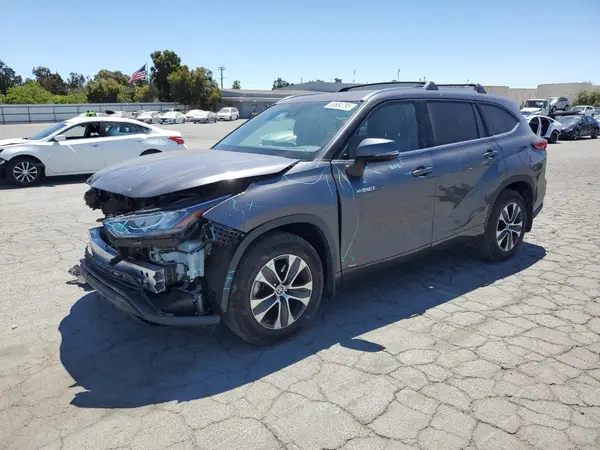 5TDHBRCH2LS508507 2020 TOYOTA HIGHLANDER - Image 1