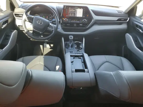 5TDHBRCH2LS510418 2020 TOYOTA HIGHLANDER - Image 8