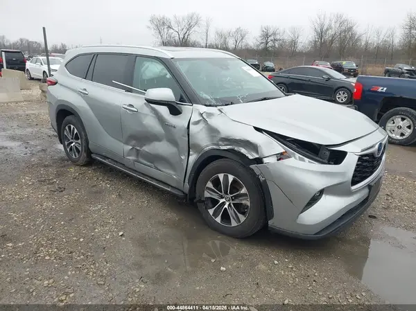 5TDHBRCH2LS512654 2020 TOYOTA HIGHLANDER - Image 1