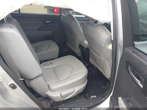 5TDHBRCH2LS512654 2020 TOYOTA HIGHLANDER - Image 8