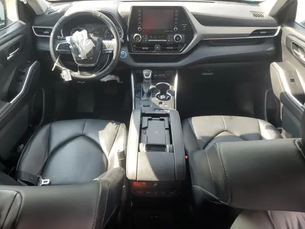 5TDHBRCH2MS515149 2021 TOYOTA HIGHLANDER - Image 8
