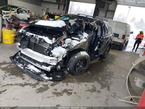 5TDHBRCH2MS515863 2021 TOYOTA HIGHLANDER - Image 2
