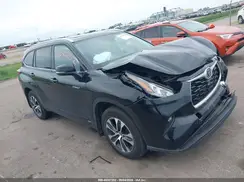 5TDHBRCH3LS507981 2020 TOYOTA HIGHLANDER