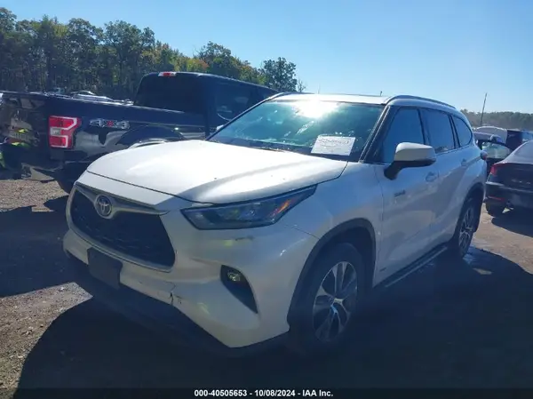 5TDHBRCH3LS508354 2020 TOYOTA HIGHLANDER - Image 2