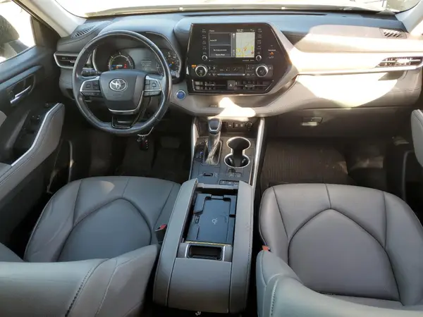 5TDHBRCH3LS508872 2020 TOYOTA HIGHLANDER - Image 8