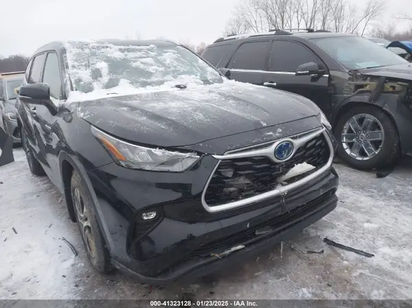 5TDHBRCH3LS512758 2020 TOYOTA HIGHLANDER - Image 1