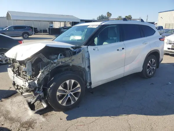 5TDHBRCH3MS532560 2021 TOYOTA HIGHLANDER - Image 1