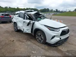 5TDHBRCH3NS542541 2022 TOYOTA HIGHLANDER