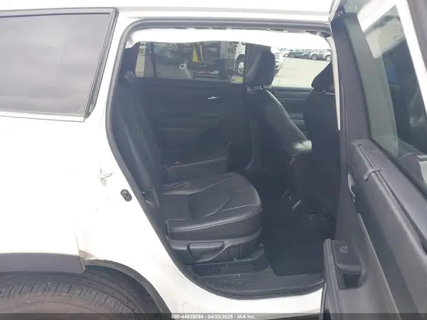 5TDHBRCH4LS501039 2020 TOYOTA HIGHLANDER - Image 8