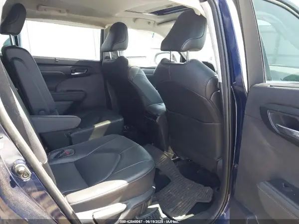 5TDHBRCH4LS509870 2020 TOYOTA HIGHLANDER - Image 8