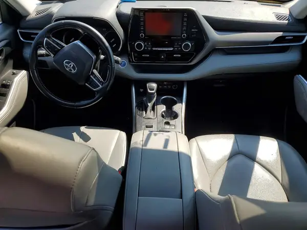 5TDHBRCH4MS022881 2021 TOYOTA HIGHLANDER - Image 8