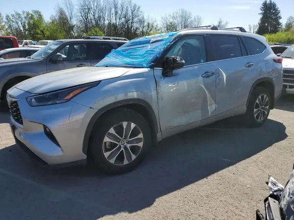 5TDHBRCH4MS517565 2021 TOYOTA HIGHLANDER - Image 1
