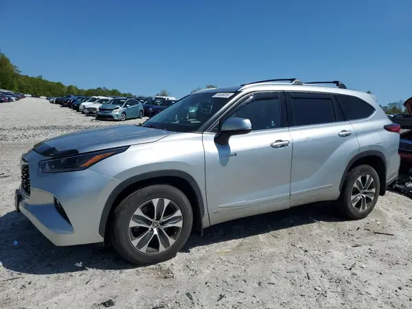 5TDHBRCH4MS522569 2021 TOYOTA HIGHLANDER - Image 1