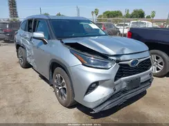5TDHBRCH4MS529991 2021 TOYOTA HIGHLANDER