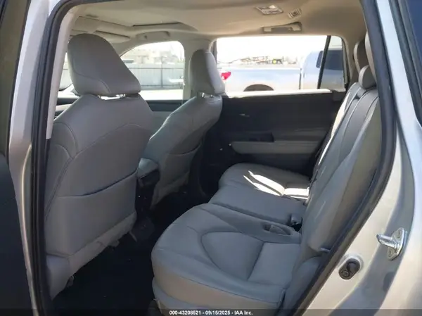 5TDHBRCH4MS529991 2021 TOYOTA HIGHLANDER - Image 8