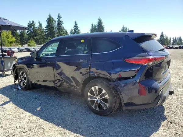 5TDHBRCH4MS531210 2021 TOYOTA HIGHLANDER - Image 2