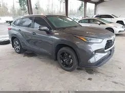 5TDHBRCH4NS537591 2022 TOYOTA HIGHLANDER