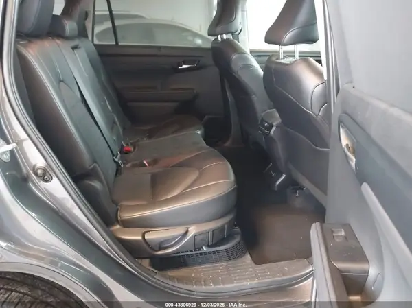 5TDHBRCH4NS537591 2022 TOYOTA HIGHLANDER - Image 8