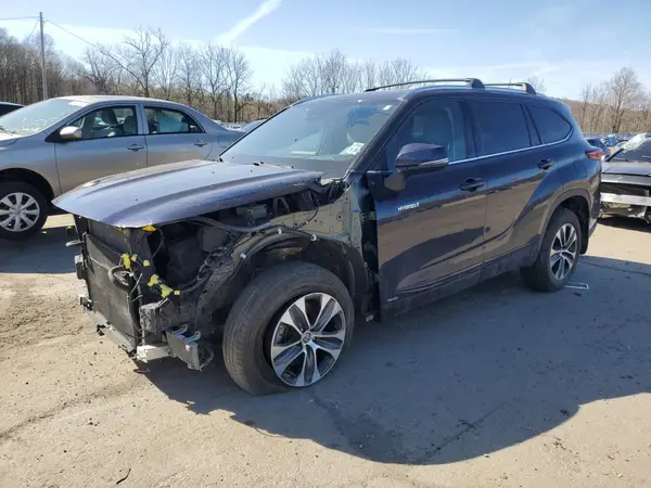5TDHBRCH5LS503821 2020 TOYOTA HIGHLANDER - Image 1