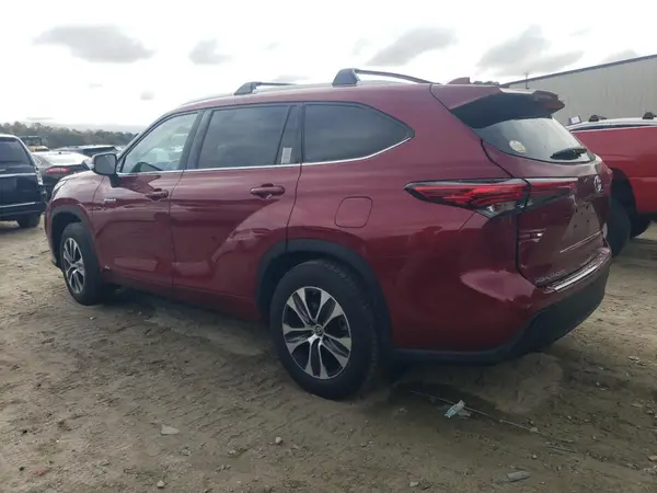 5TDHBRCH5LS504001 2020 TOYOTA HIGHLANDER - Image 2