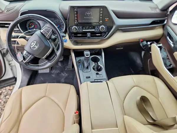 5TDHBRCH5MS050849 2021 TOYOTA HIGHLANDER - Image 8