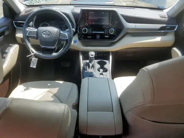 5TDHBRCH5MS521205 2021 TOYOTA HIGHLANDER - Image 8