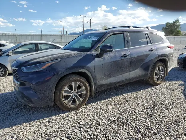 5TDHBRCH5MS522399 2021 TOYOTA HIGHLANDER - Image 1