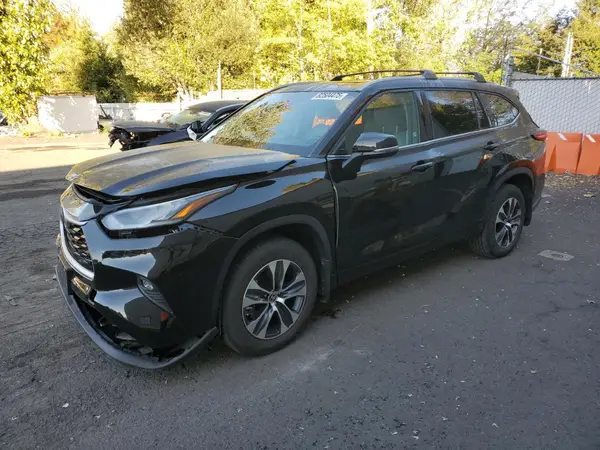 5TDHBRCH5NS552312 2022 TOYOTA HIGHLANDER - Image 1