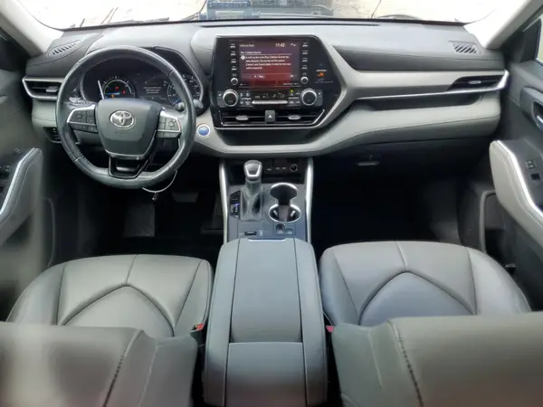5TDHBRCH6LS510079 2020 TOYOTA HIGHLANDER - Image 8