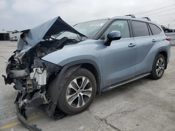 5TDHBRCH6MS028374 2021 TOYOTA HIGHLANDER - Image 1