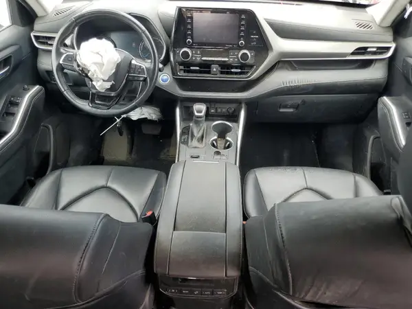 5TDHBRCH6MS028374 2021 TOYOTA HIGHLANDER - Image 8