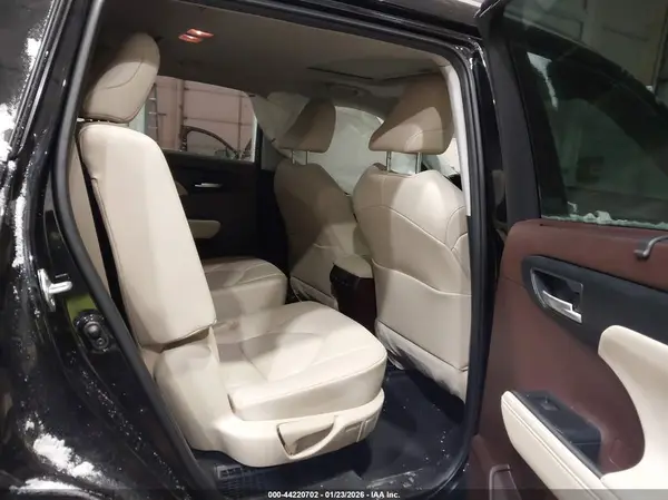 5TDHBRCH7LS513749 2020 TOYOTA HIGHLANDER - Image 8